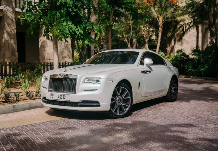 rent Rolls Royce Wraith in dubai